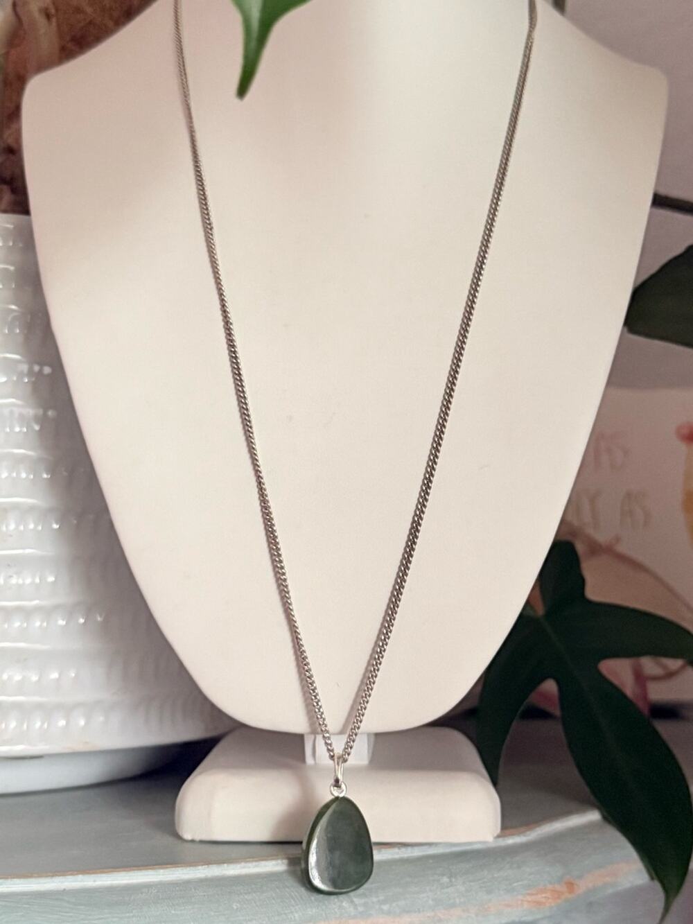 Nephrite Jade Stone Pendant 925 Sterling Silver 24” Chain link Necklace